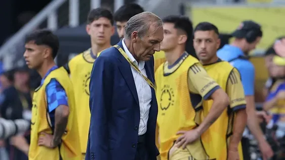 DOLOR. Miguel Russo chocó con la realidad de este Boca después de un inicio alentador en el Mundial.