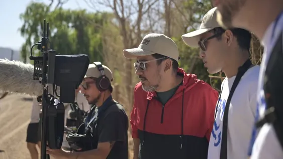 El realizador sanjuanino Bernardo Garay Pringles (centro)