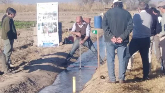Productores coinciden que no es justa ni legal la idea de tarifa unificada para regar