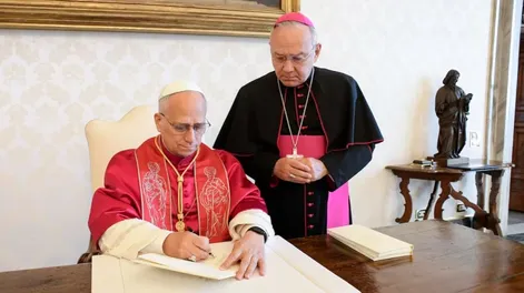 Diario de Cuyo | Papa León XIV publica una exhortación apostólica en continuidad con Francisco para poner a débiles y marginados en el centro de la Iglesia, sin esperar que las fuerzas invisibles del mercado resuelvan todo