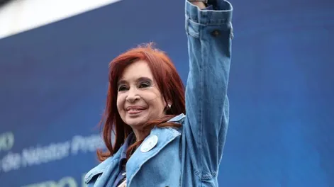 Cristina calificó a la administración de Milei de “desgobierno” y llamó a “dejar de ser militantes electorales”