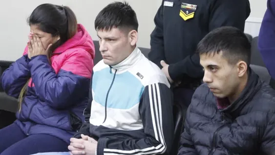 Les roban y, buscando al ladrón, matan a la persona equivocada, les dan 17 años