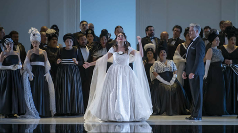 La Traviata, la gran ópera de Giuseppe Verdi, volverá al Teatro del Bicentenario el mes próximo. Las entradas ya están a la venta.