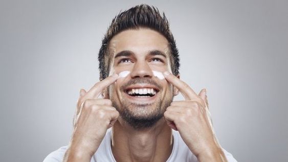 Cuidados básicos de la piel para ellos