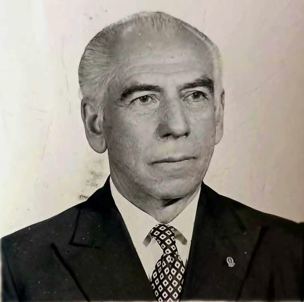 César H. Guerrero