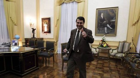 Argentina saca al embajador  tras la destitución de Lugo