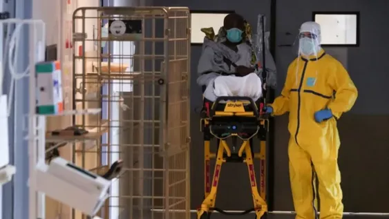 El coronavirus crece en EEUU: 345 muertos y cerca de 18.000 nuevos casos