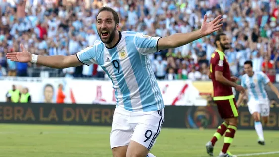 Higuaín se acerca a la Selección
