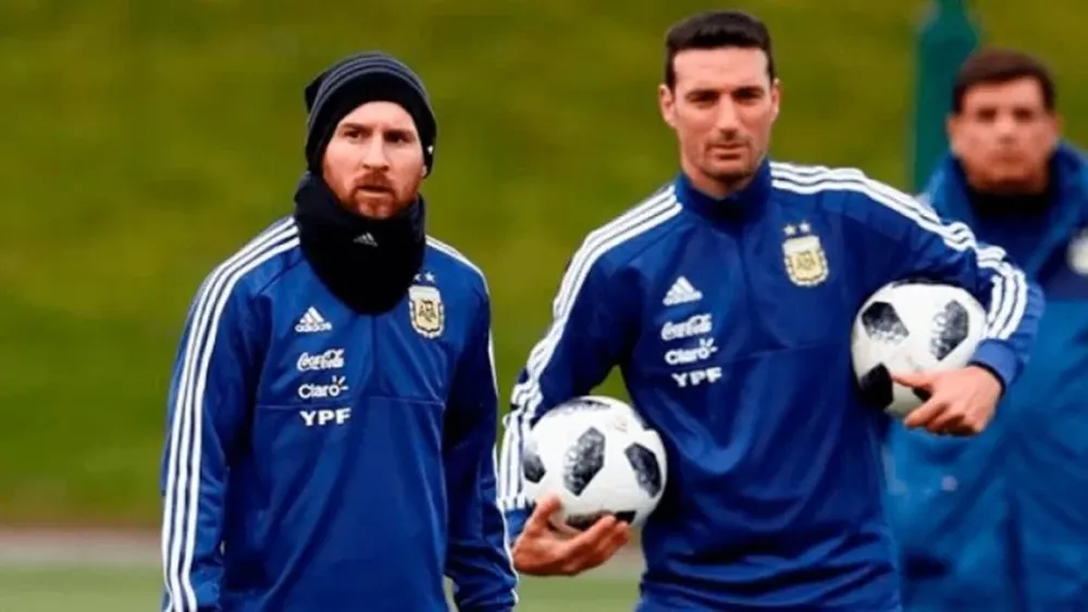 Scaloni: “Hace rato que no hablo con Messi”