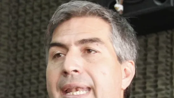 Llaman a concurso público para otorgar licencias de FM