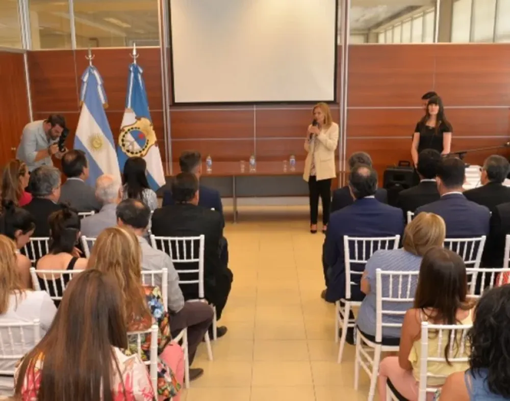 El Gobierno tomará deuda por $3 mil millones para lograr equilibrio fiscal