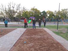 Rivadavia organizó competencias de tejo y newcom para personas mayores.