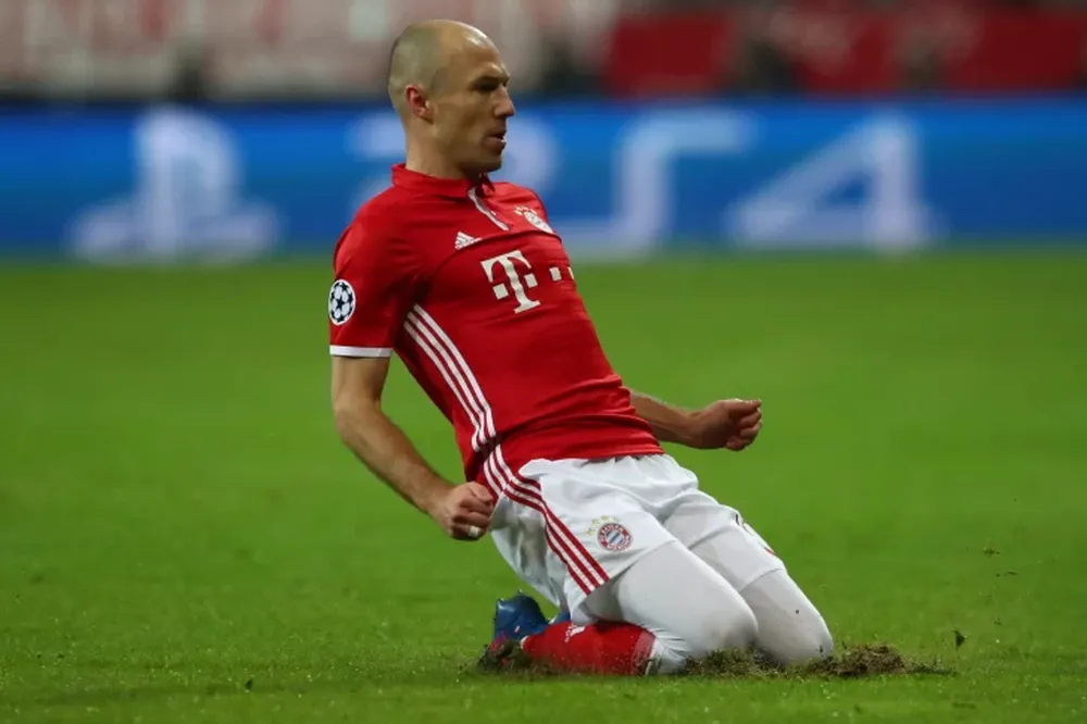 Bayern Munich goleó al Chelsea metió un pie en cuartos