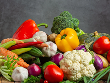 Rica en vitamina C y con solo 17 calorías: qué verdura recomiendan sumar a las comidas.