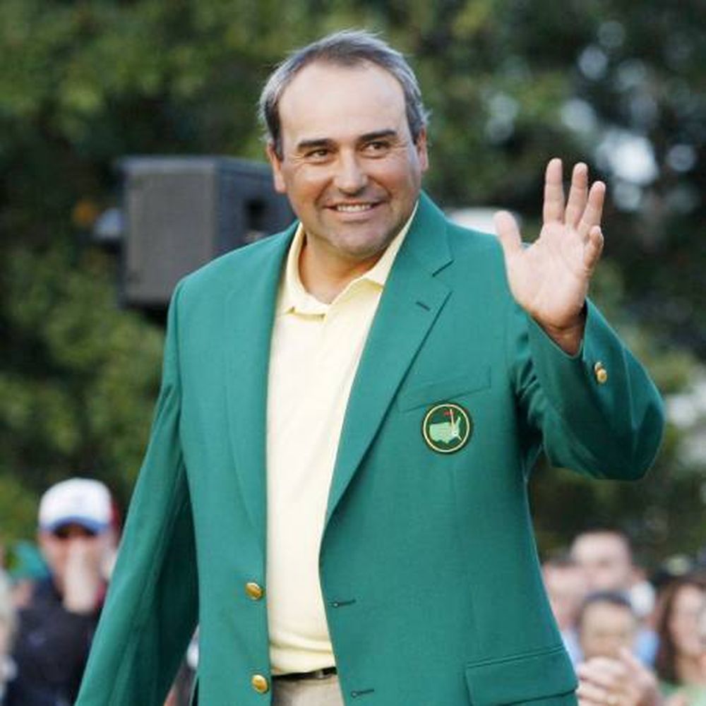 Angel Cabrera hizo historia y se puso la chaqueta verde