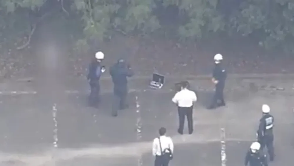 Denunciaron la aparición de una valija bomba y comprobaron que tenía juguetes sexuales