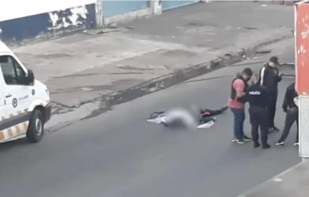 Otro policía federal mató a balazos a un motochorro