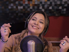 Giselle Aldeco estrenará mañana el videoclip donde interpreta una cueca inédita.