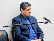 El contador Luis Omar Olguín habló por primera vez ante la prensa, tras las denuncias penales en su contra. El contador Luis Omar Olguín habló por primera vez ante la prensa, tras las denuncias penales en su contra.