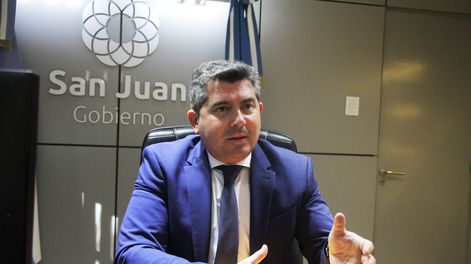 El gobernador Marcelo Orrego respaldó la reforma impulsada por el oficialismo. Sostuvo que la minería y el ambiente “pueden coexistir” y pidió reconocer las facultades de las provincias sobre los recursos naturales.