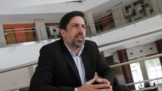 Trotta: “Las restricciones deben estar en otros ámbitos para evitar suspender las clases”