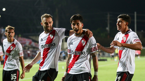 Maximiliano Meza marcó el primer gol de River.