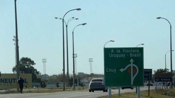 Uruguay cerró sus fronteras