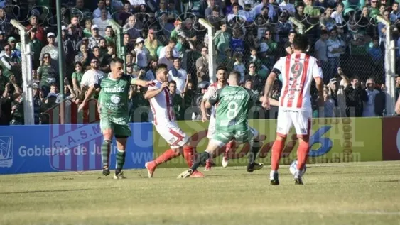 Sarmiento sacó ventaja en la primera final por el ascenso a la Superliga