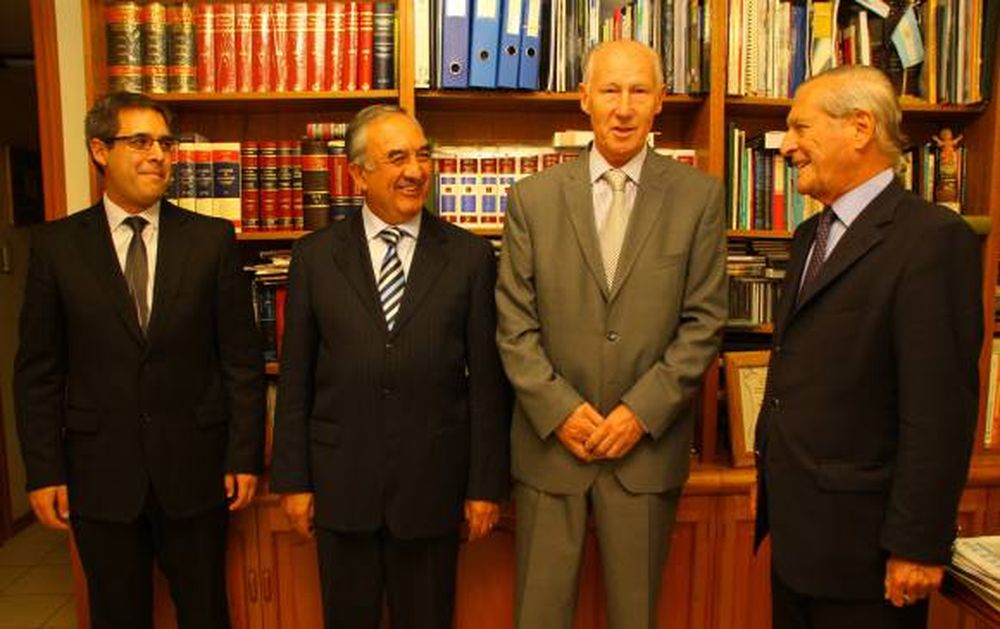 Por décima vez, renuevan el seguro escolar con IAPSER