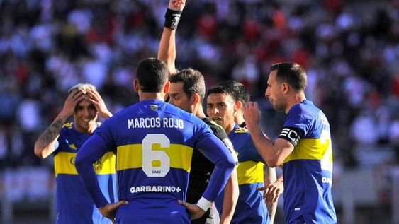 [VIDEO] Marcos Rojo y una temprana expulsión