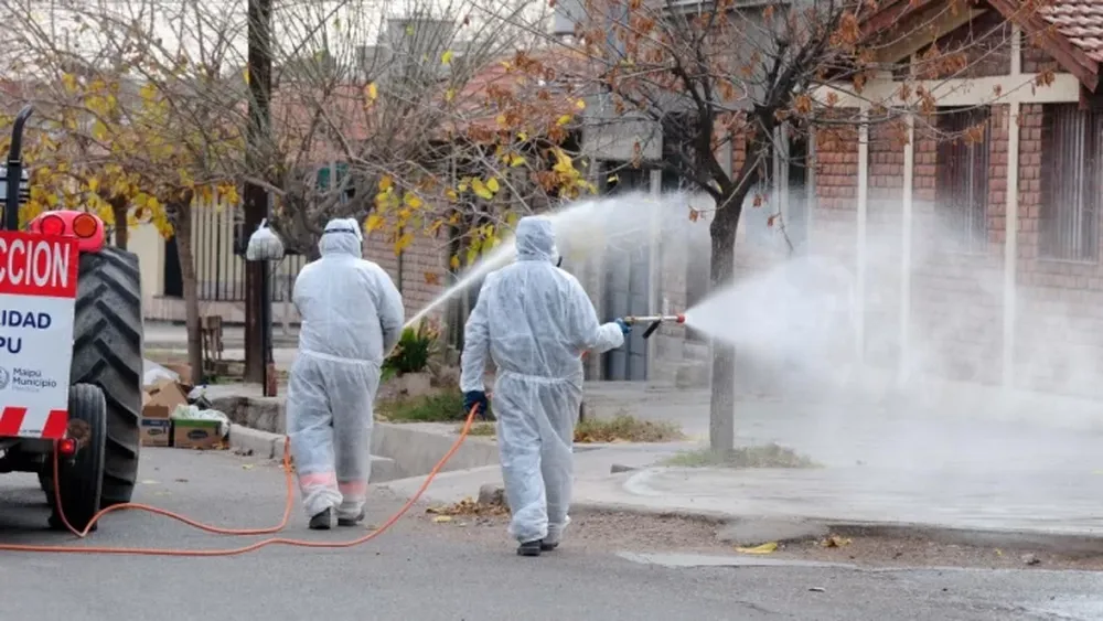 El gobernador de Mendoza no quiere aislamiento estricto sino que “cada uno se cuide”