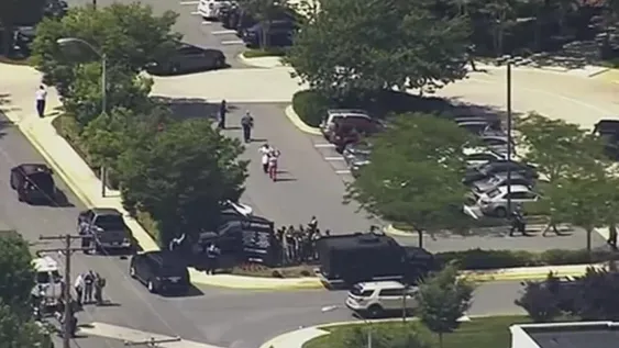 Al menos 5 muertos por un tiroteo en la redacción de un diario de EEUU