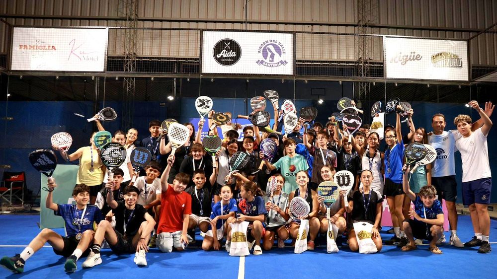 Protagonistas. La delegación de San Juan se destacó en la Liga de Padel que comenzó en Catamarca.