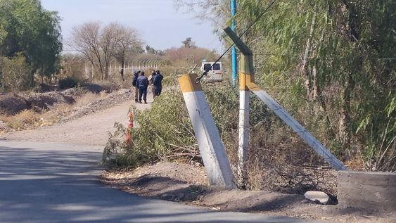El hombre fue encontrado dentro de una combi en una calle interna de Albardón.&nbsp;