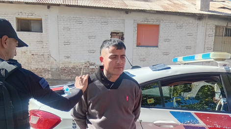 En apenas 10 minutos, abrió dos autos para robar, fue detenido y por reincidente volverá al Penal
