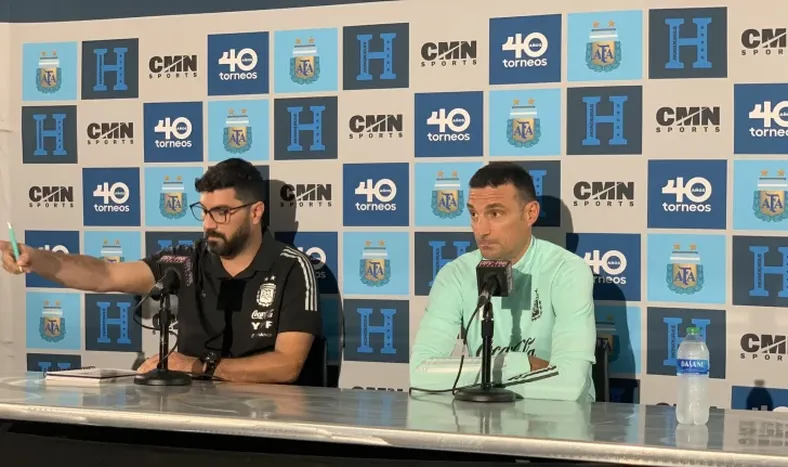 Scaloni dijo que buscará “algo diferente” en los amistosos que le pueda servir para el Mundial