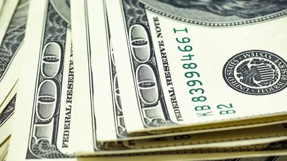 El dólar cortó una racha de tres alzas y bajó cinco centavos a $39,20