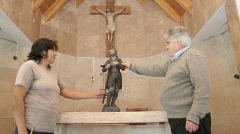 Mucha fe, sacrificio y dos mudanzas