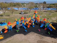 Rawson inaugura el nuevo sector infantil en el Parque Papa Francisco.