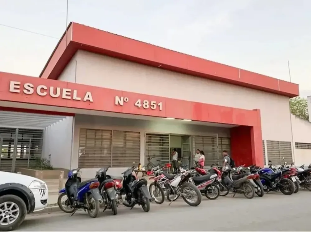 Tiene 11 años y salvó a cintazos a su profesora cuando la asaltaban con un machete