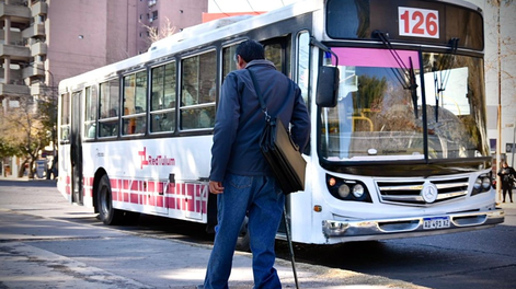 Extienden hasta fin de año los pases vencidos de colectivo
