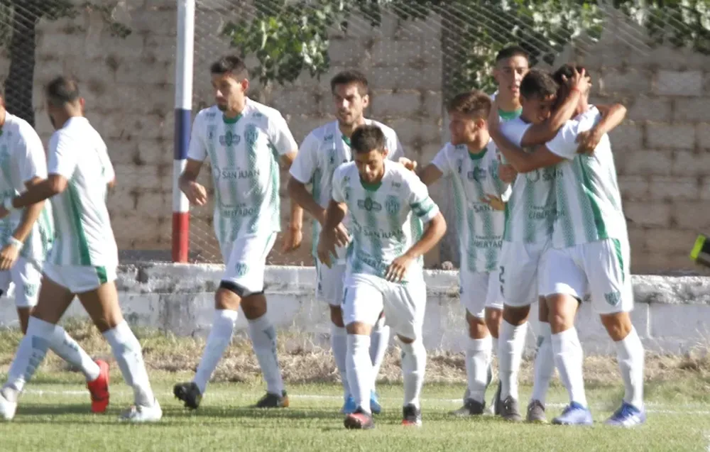 Los dos equipos sanjuaninos, en las rutas