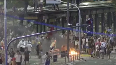 Balas, gases y corridas opacaron el cierre de los festejos históricos de la Selección en el Obelisco