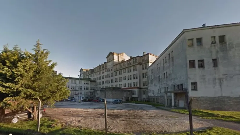 Tenía sexo en su auto y le disparó a un hombre que se asomó por la ventanilla