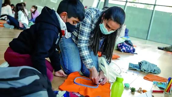 Entre lápices, agujas y lanas