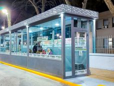 rivadavia: ya funcionan las cinco paradas de colectivos climatizadas en puntos clave del departamento