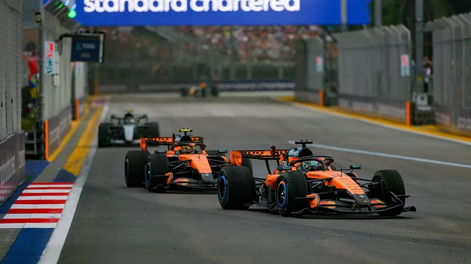 Norris y Piastri se tocaron en la última vuelta de la Sprint de Singapur y el australiano debió abandonar.