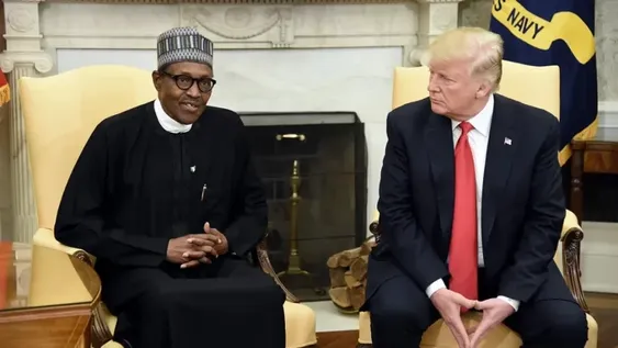 Donald Trump y Bola Ahmed Tinubu,  presidente de Nigeria (Archivo)