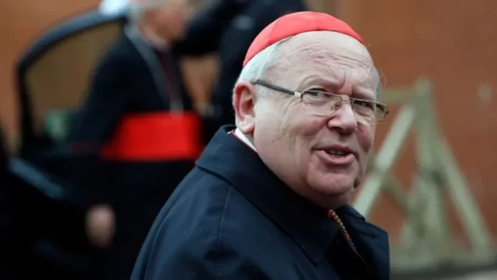 Un cardenal confesó que se comportó “de manera reprobable” con una joven de 14 años