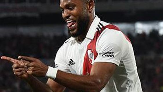 Banfield recibe el momento de River